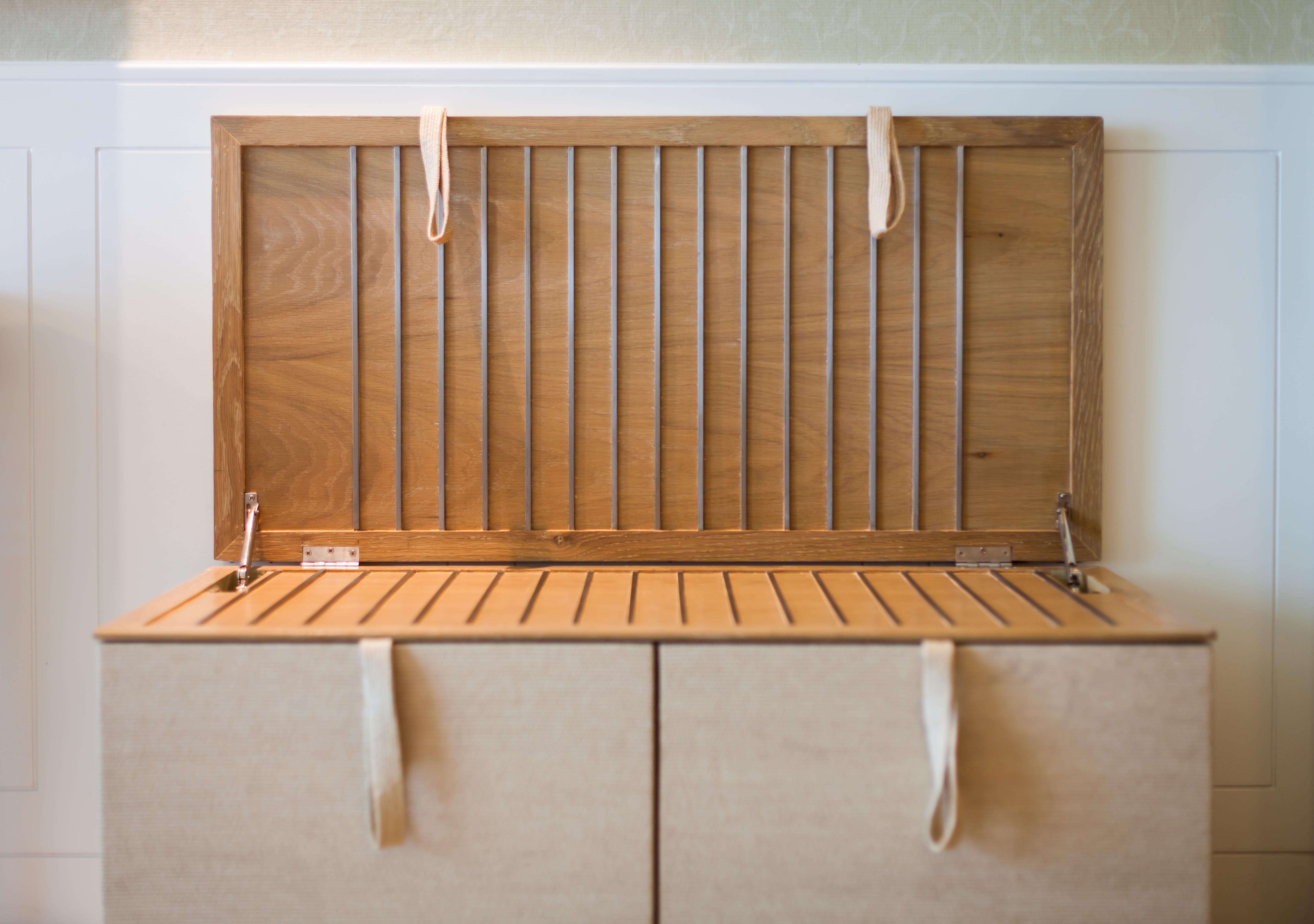 Готель Amari Хуахін Екстер'єр фото A wall mounted ironing board