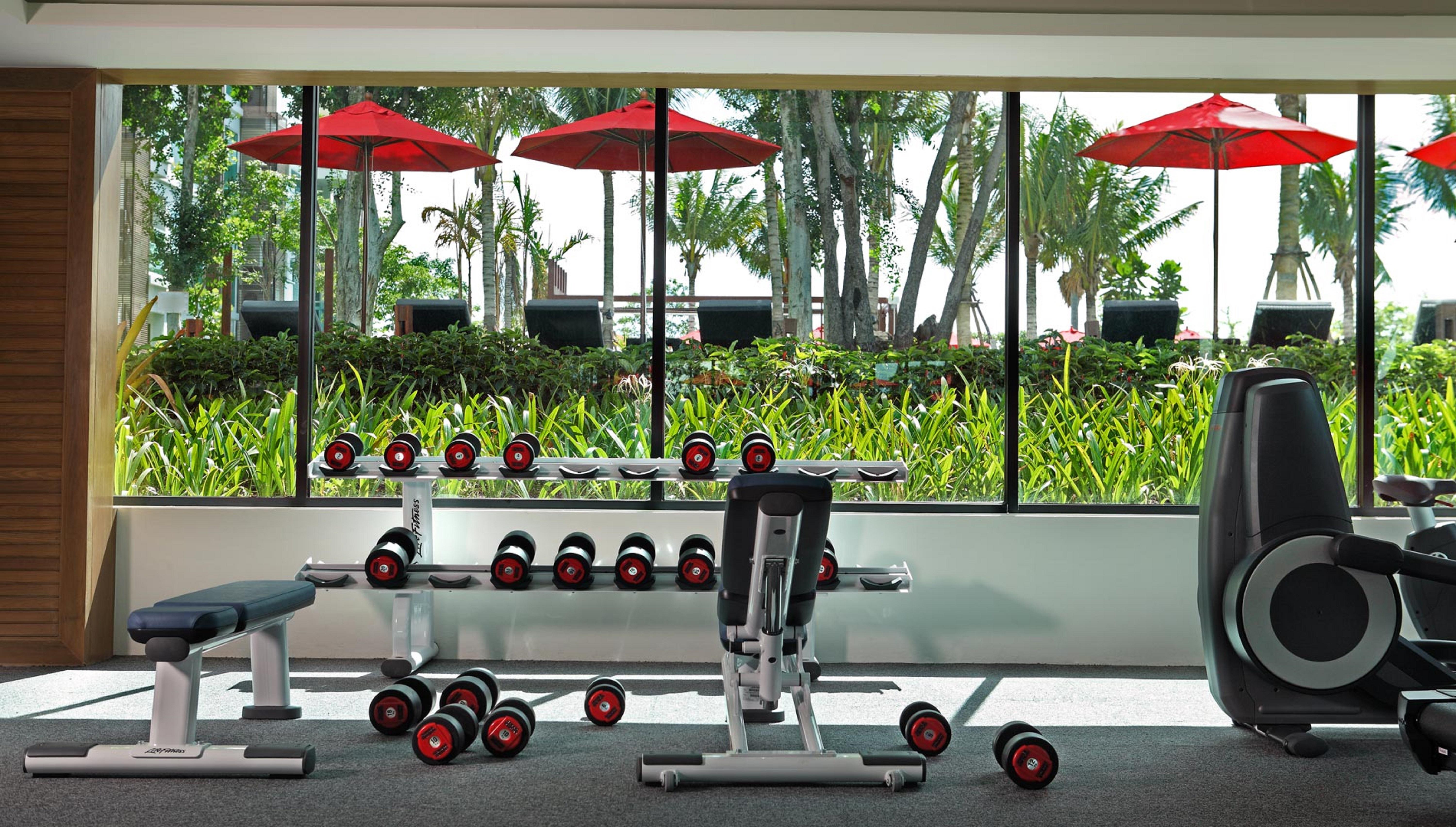 Готель Amari Хуахін Екстер'єр фото The gym at the hotel