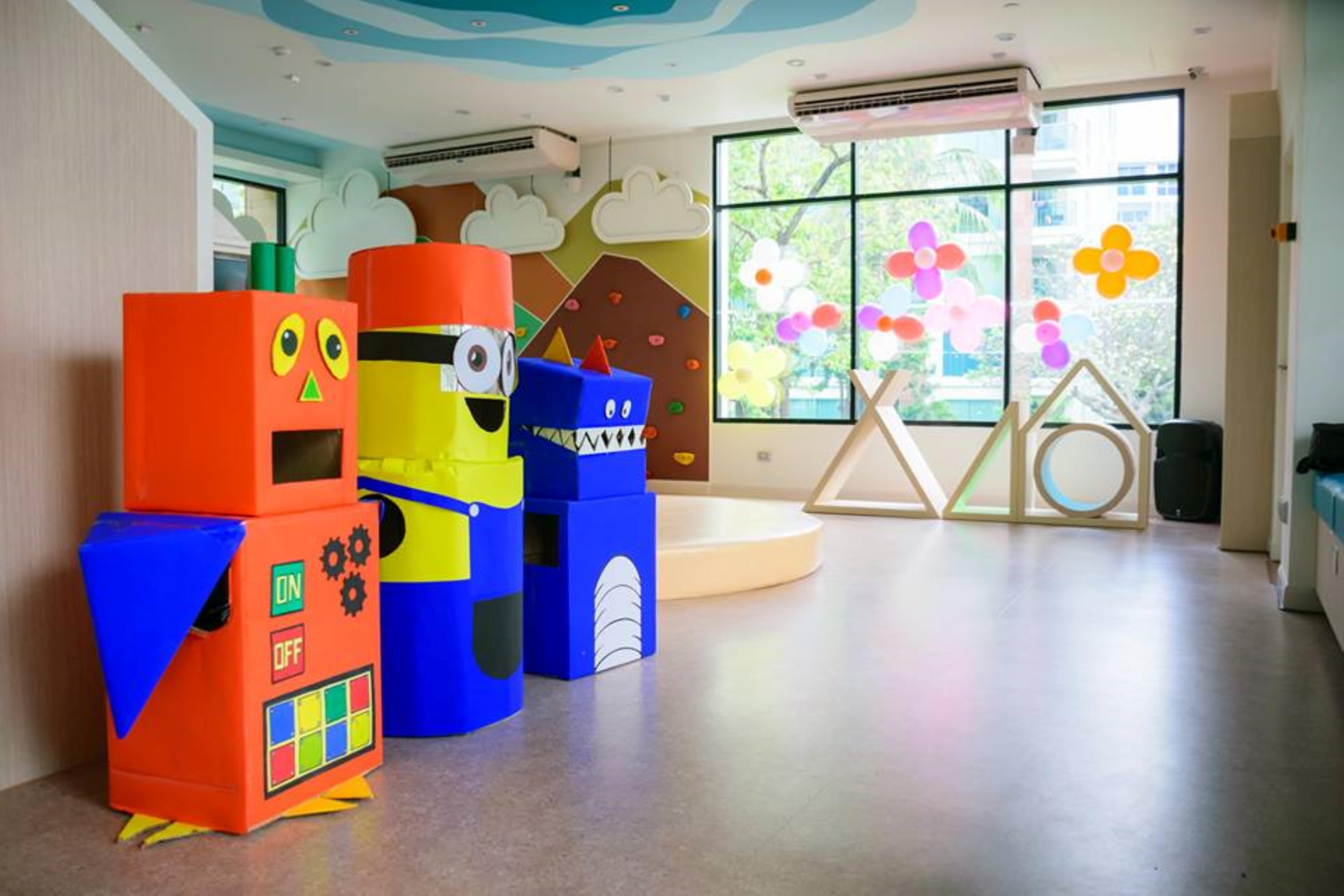 Готель Amari Хуахін Екстер'єр фото The Children's Museum of Oak Park