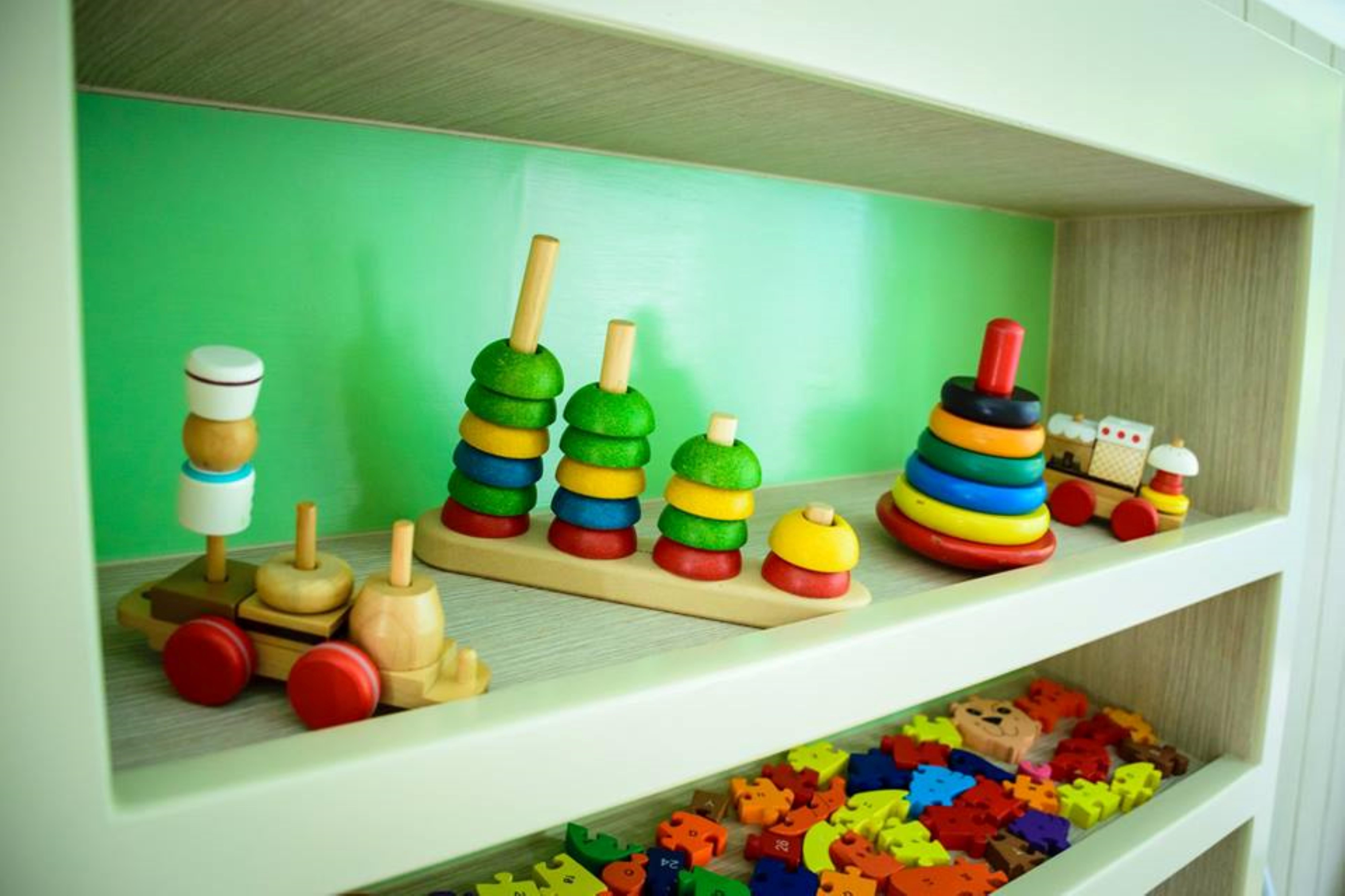 Готель Amari Хуахін Екстер'єр фото Wooden toys